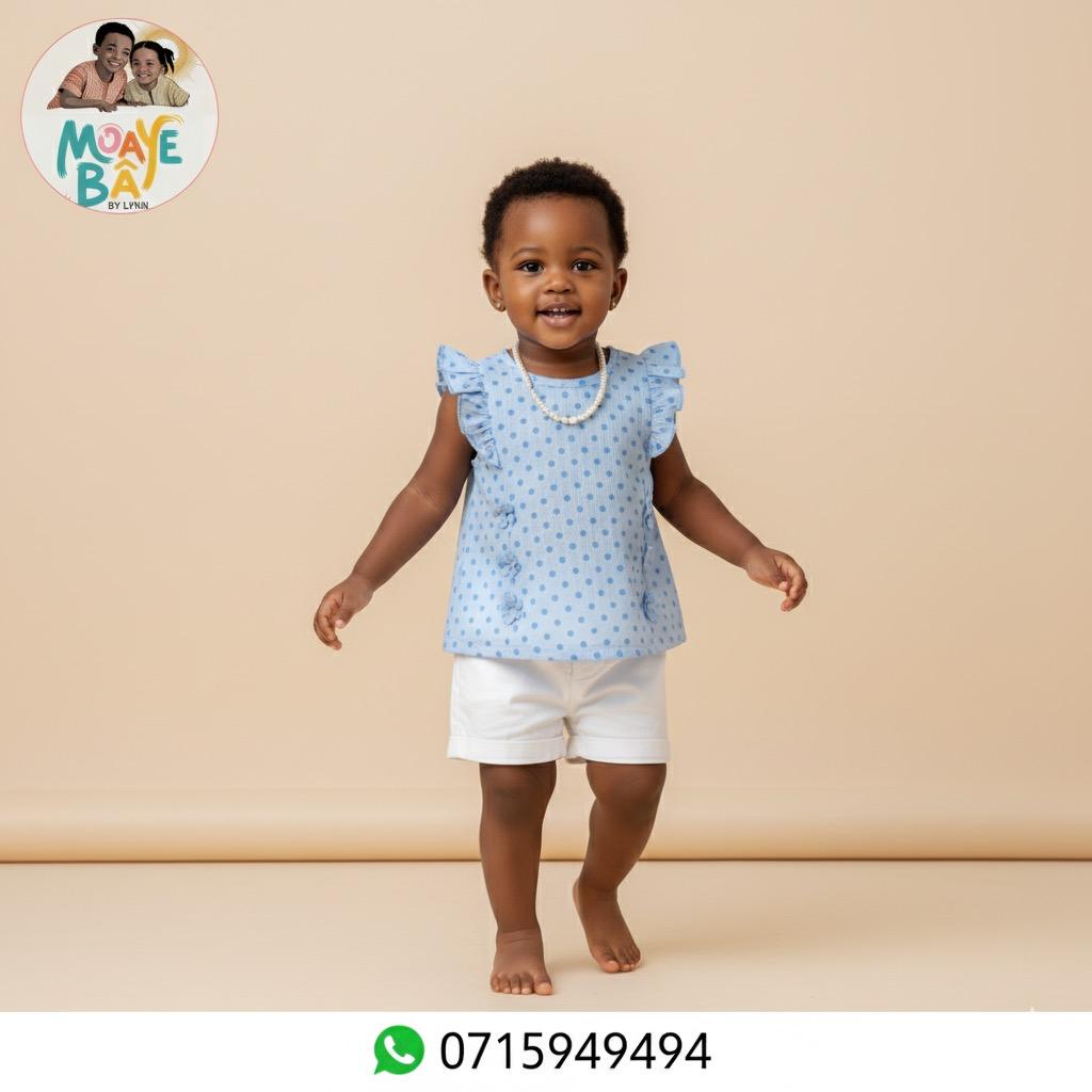Ensemble 2 Pièces Bébé Fille – Top à Volants Pois & Short Blanc (Promotion)